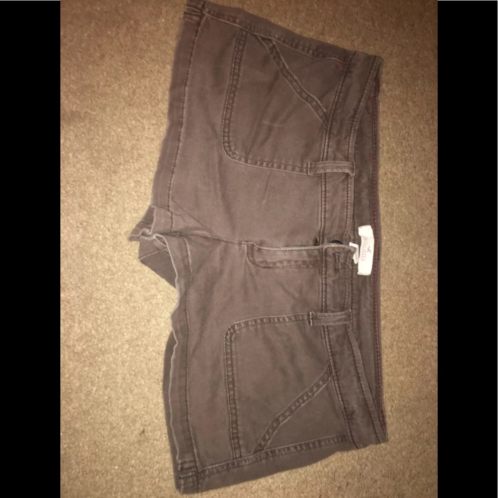 Size 9 Stretch Brown Hollister Shorts